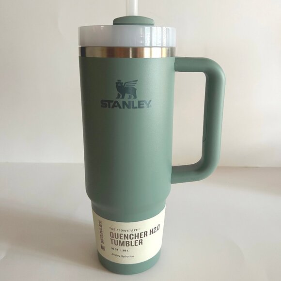 New w/ tag Stanley The Flowstate Quencher H2.0 30 oz. Tumbler-Shale Matted Green - Picture 1 of 8
